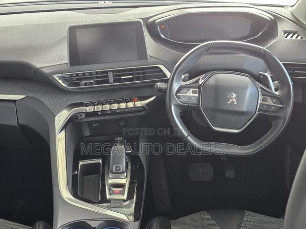 Peugeot 3008 2018 White