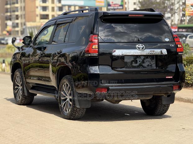 Toyota Land Cruiser Prado 2.7 2019 Black