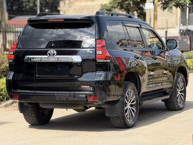 Toyota Land Cruiser Prado 2.7 2019 Black