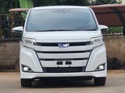 Toyota Noah 2.0 AWD (7 Seater) 2018 White for sale