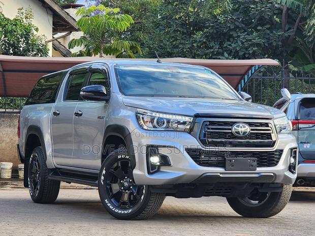 Toyota Hilux Revo Double Cab Deisel 2.4 RWD 2019 Silver