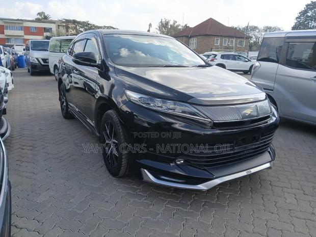 Toyota Harrier 2.0 2019 Black