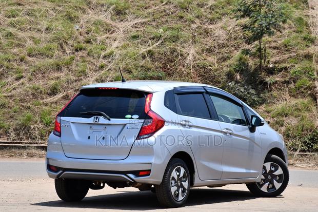 Honda Fit 2018 Silver