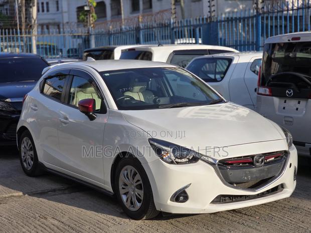 Mazda Demio 2018 White