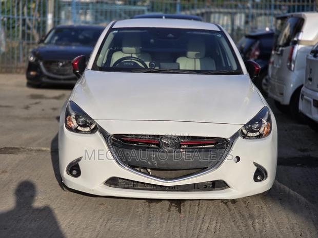 Mazda Demio 2018 White
