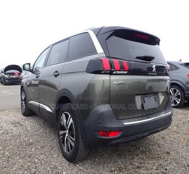 Peugeot 5008 1.6 PureTech 180 2018 Green