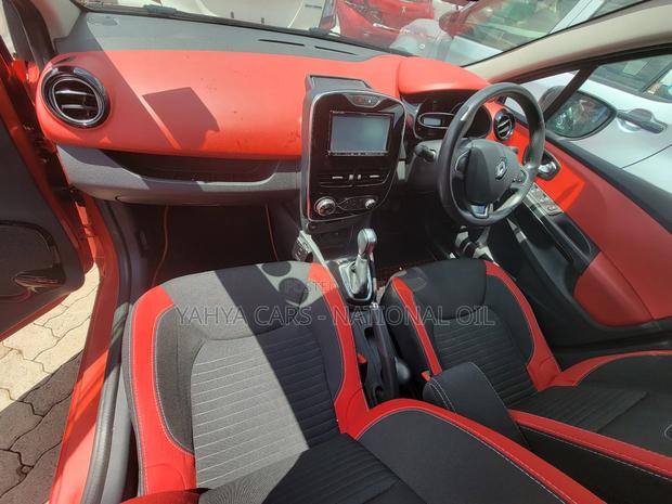 Renault Lutecia 2017 Red