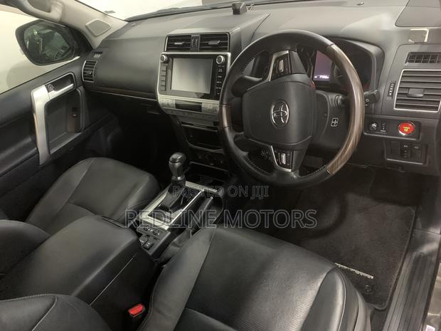 Toyota Land Cruiser Prado 2.7 2018 Ivory
