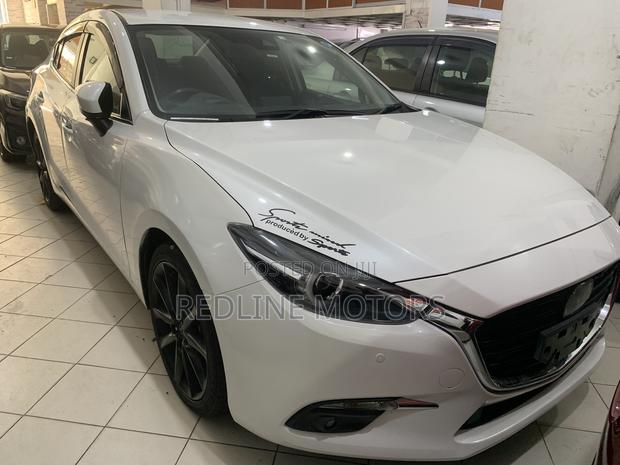 Mazda Axela 2018 Off white