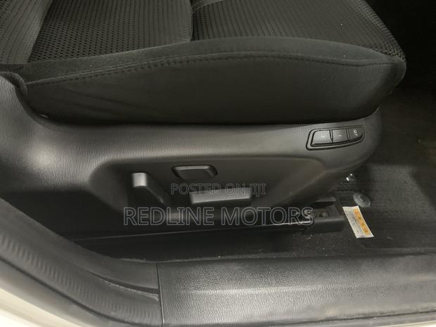 Mazda Axela 2018 Off white