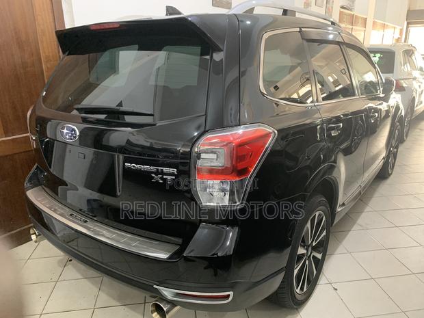 Subaru Forester 2.0XT Touring AWD 2018 Black