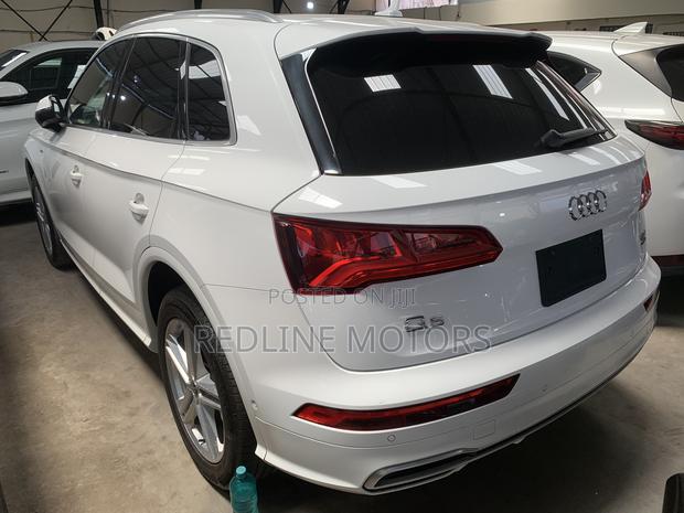 Audi Q5 2.0T Premium AWD quattro 2018 White
