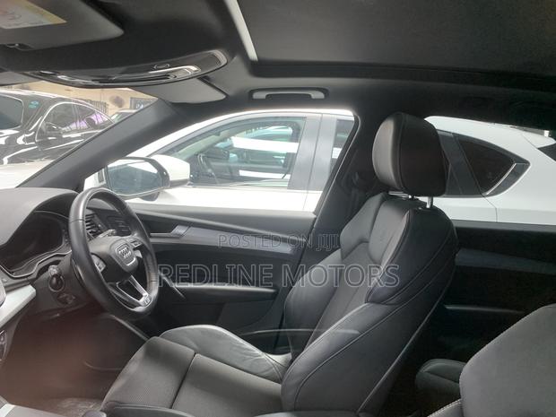 Audi Q5 2.0T Premium AWD quattro 2018 White