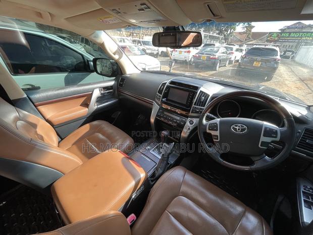 Toyota Land Cruiser 2015 Black