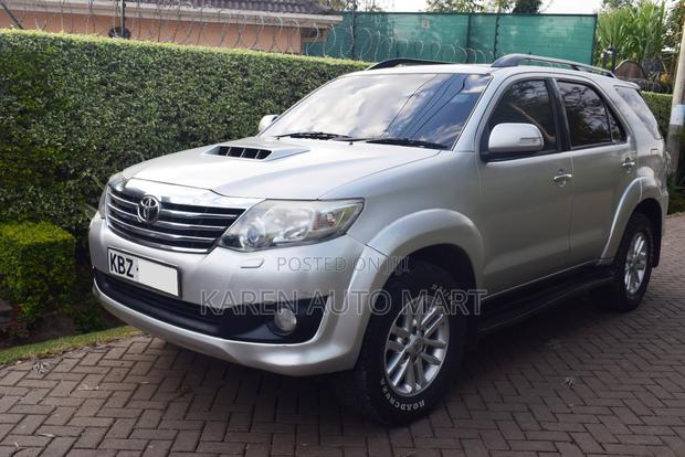 Toyota Fortuner 3.0 D AWD 2014 Silver