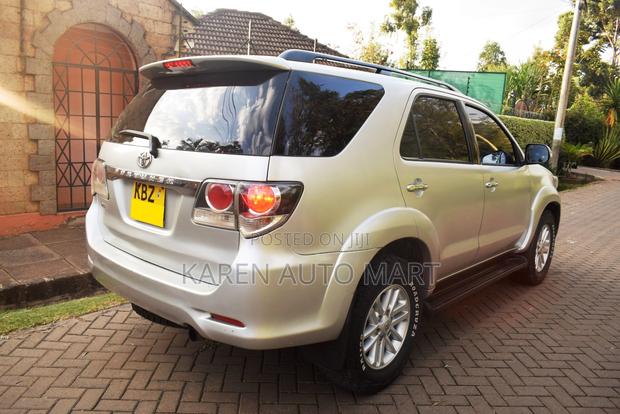 Toyota Fortuner 3.0 D AWD 2014 Silver