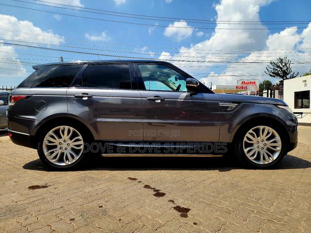 Land Rover Range Rover Sport HSE 4x4 (3.0L 6cyl 8A) 2016 Gray