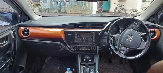 Toyota Auris 2016 Silver