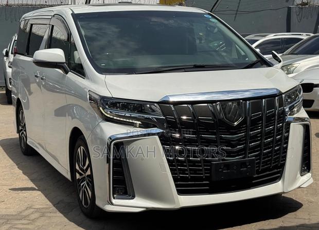 Toyota Alphard 2019 White