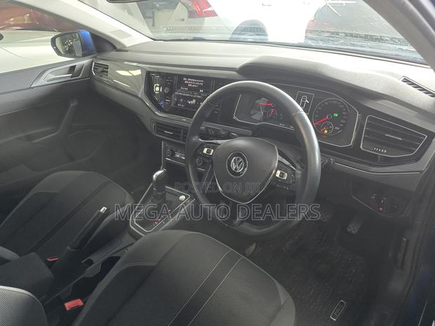 Volkswagen Polo 2018 Blue