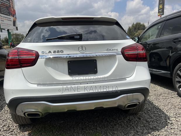 Mercedes-Benz GLA-Class 2018 Pearl