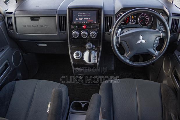 Mitsubishi Delica 2018 Pearl