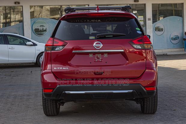 Nissan X-Trail 2.0 Petrol AWD 2018 Red