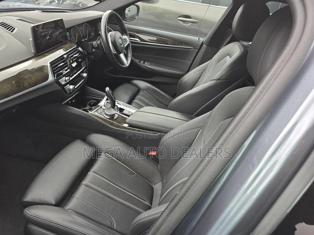 BMW 530i 2018 Gray