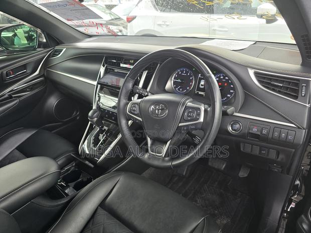 Toyota Harrier 2018 Black