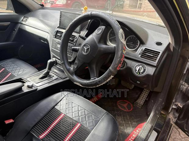 Mercedes-Benz C180 2008 Black