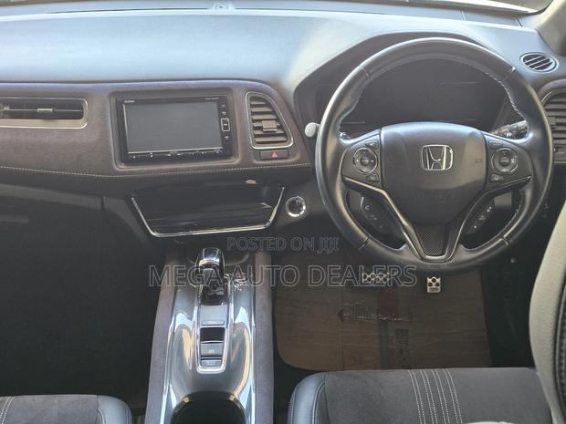 Honda Vezel 2018 Blue
