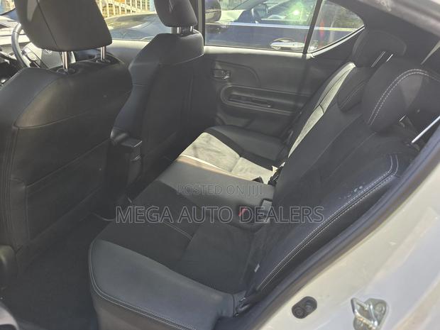 Toyota Aqua 2018 White