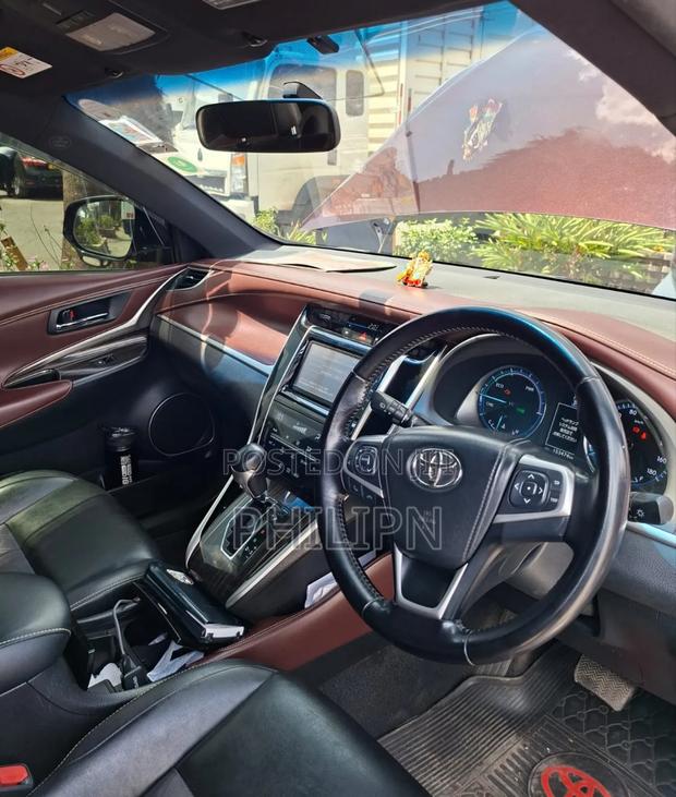 Toyota Harrier 2015 Maroon