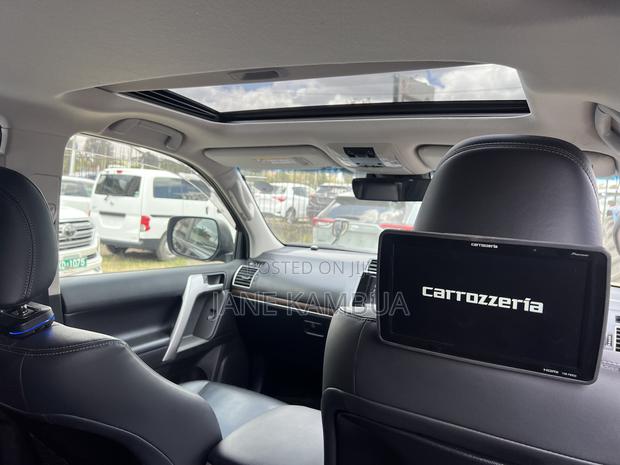 Toyota Land Cruiser Prado 2.7 2019 Black