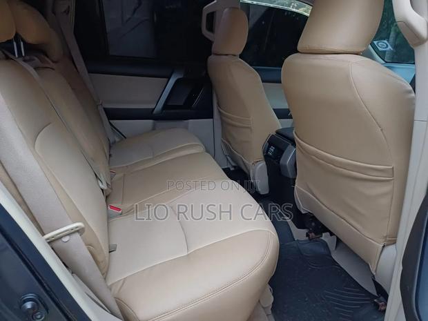 Toyota Land Cruiser Prado 2013 Gray