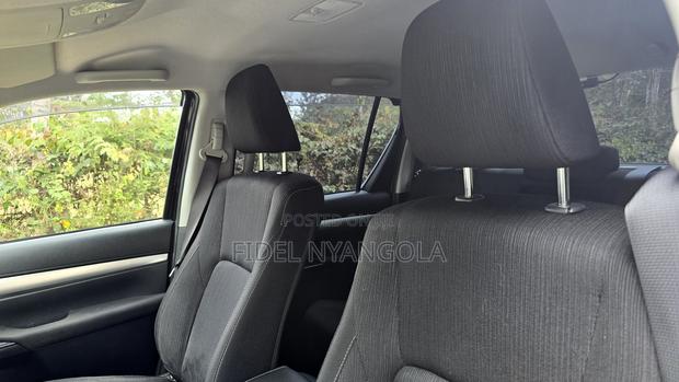 Toyota Hilux Revo Double Cab Deisel 2.4 AWD 2021 Black