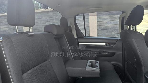 Toyota Hilux Revo Double Cab Deisel 2.4 AWD 2021 Black
