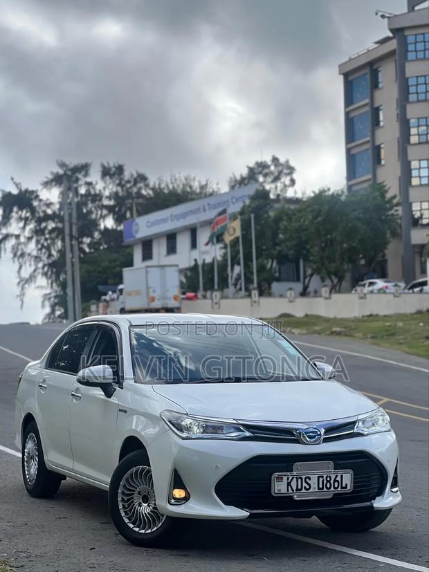 Toyota Axio 2018 White