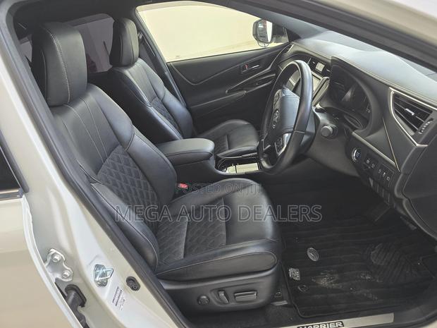 Toyota Harrier 2018 White