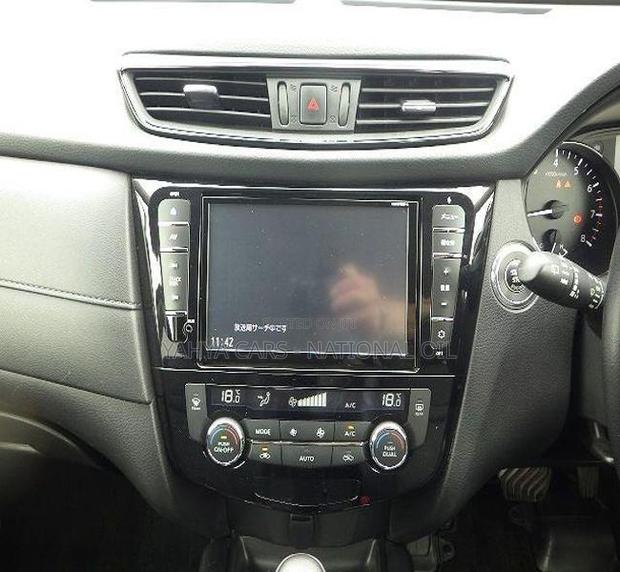 Nissan X-Trail 2.0 Petrol FWD 2018 Black