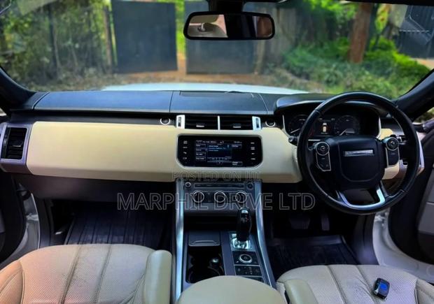 Land Rover Range Rover Sport 2015 White
