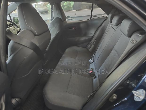 Toyota Corolla 2018 Blue