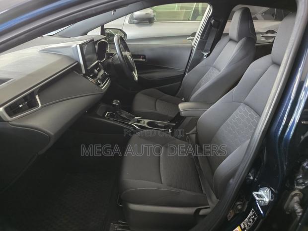 Toyota Corolla 2018 Blue
