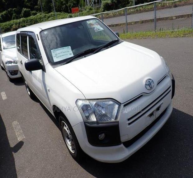 Toyota Succeed 2018 White
