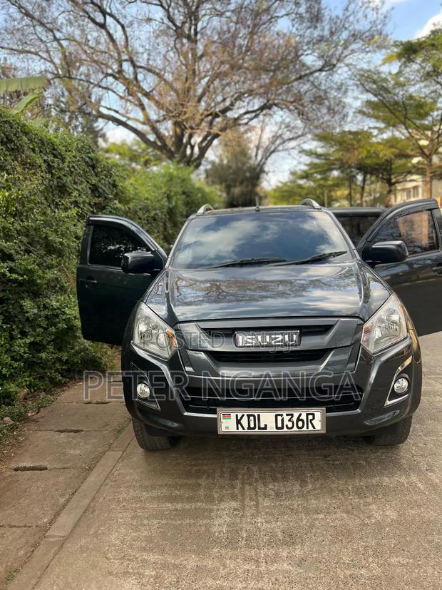 Isuzu D-MAX 2021 Gray