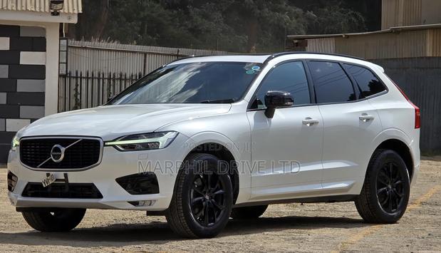 Volvo XC60 T5 R-Design AWD 2019 White