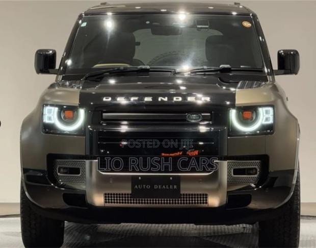 Land Rover Defender 2022 Gold