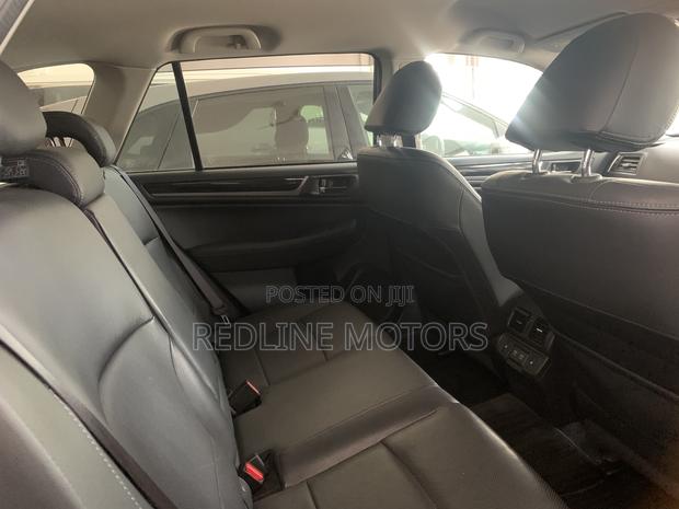 Subaru Outback 2.5i Limited AWD 2018 Blue