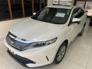 Toyota Harrier 2.0 2018 Off white for sale