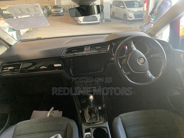 Volkswagen Touran 2018 Blue